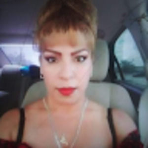 Meet your Posher, Claudia